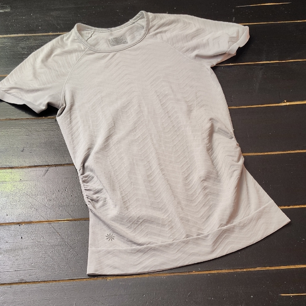 ATHLETA WOMEN'S SPORTSWEAR ACTIVEWEAR ATHLETIC SHORT SLEEVED RIBBED STYLE TOP